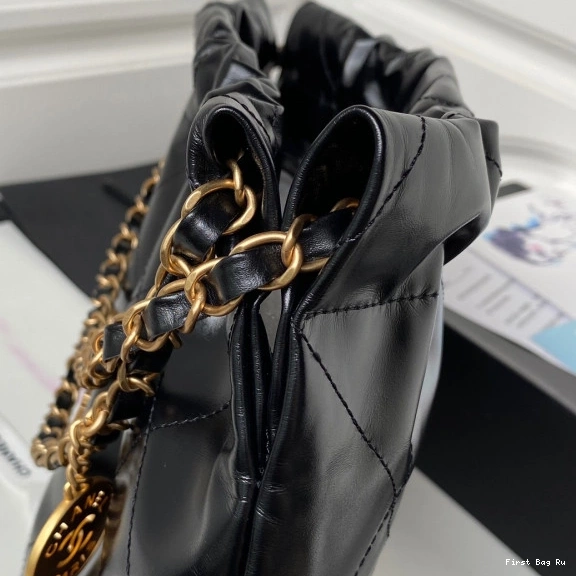 First Bag Ru CHANEL -30×45×8cm 22 HANDBAG 0822
